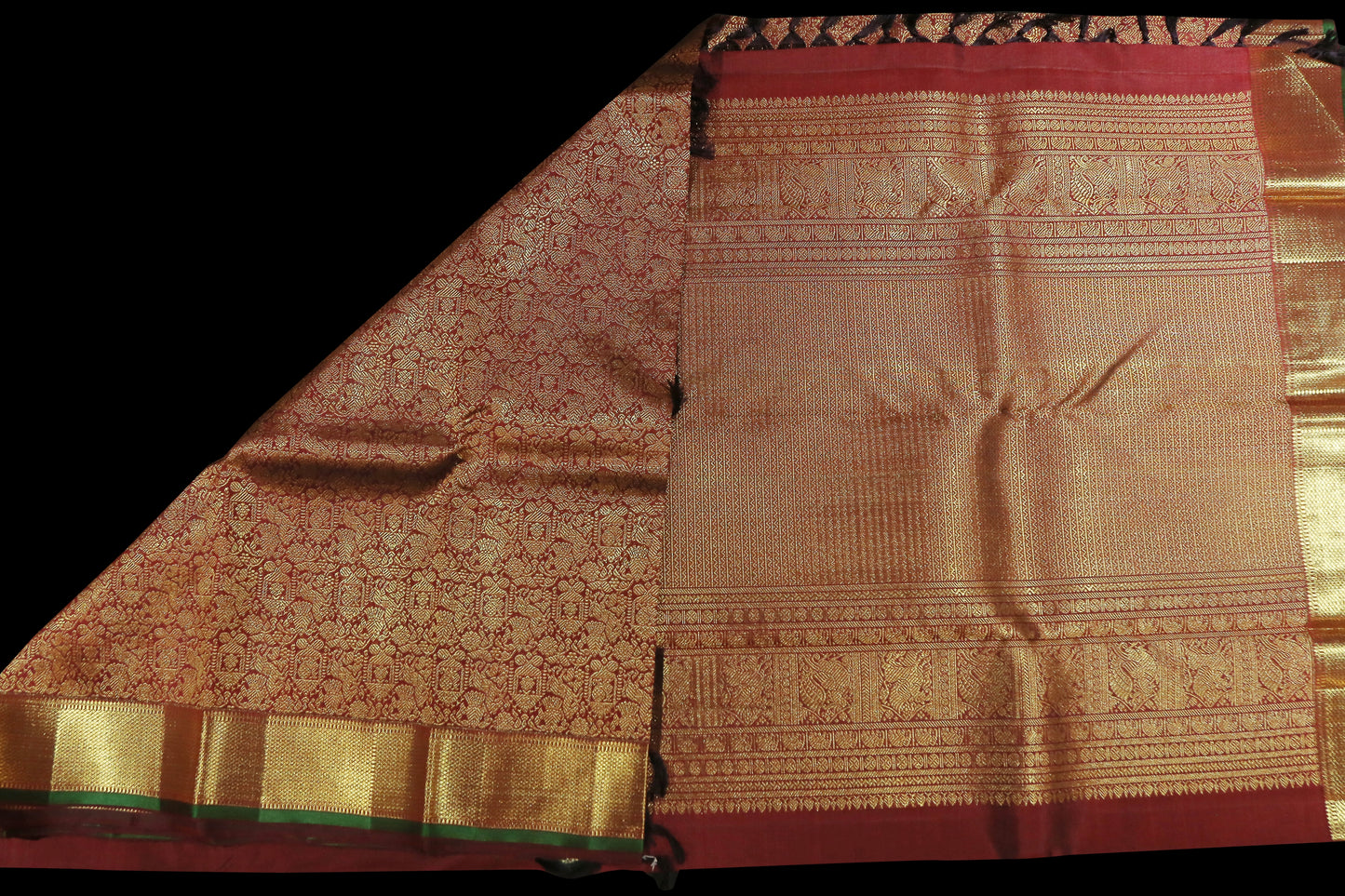 Arakku bridal saree