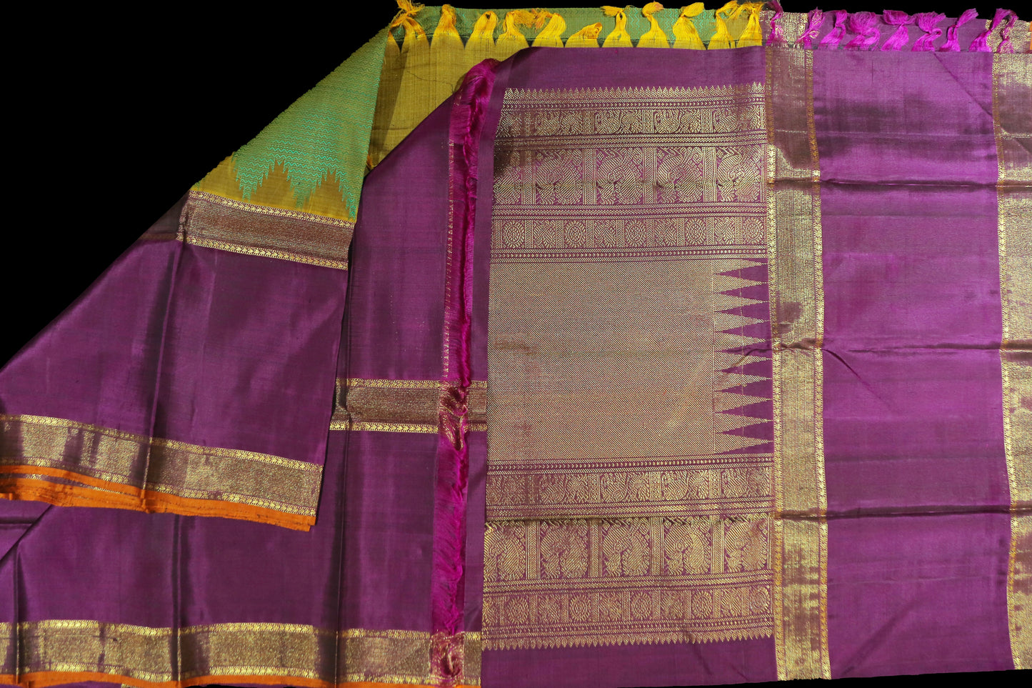 Double shade green with purple veldhari