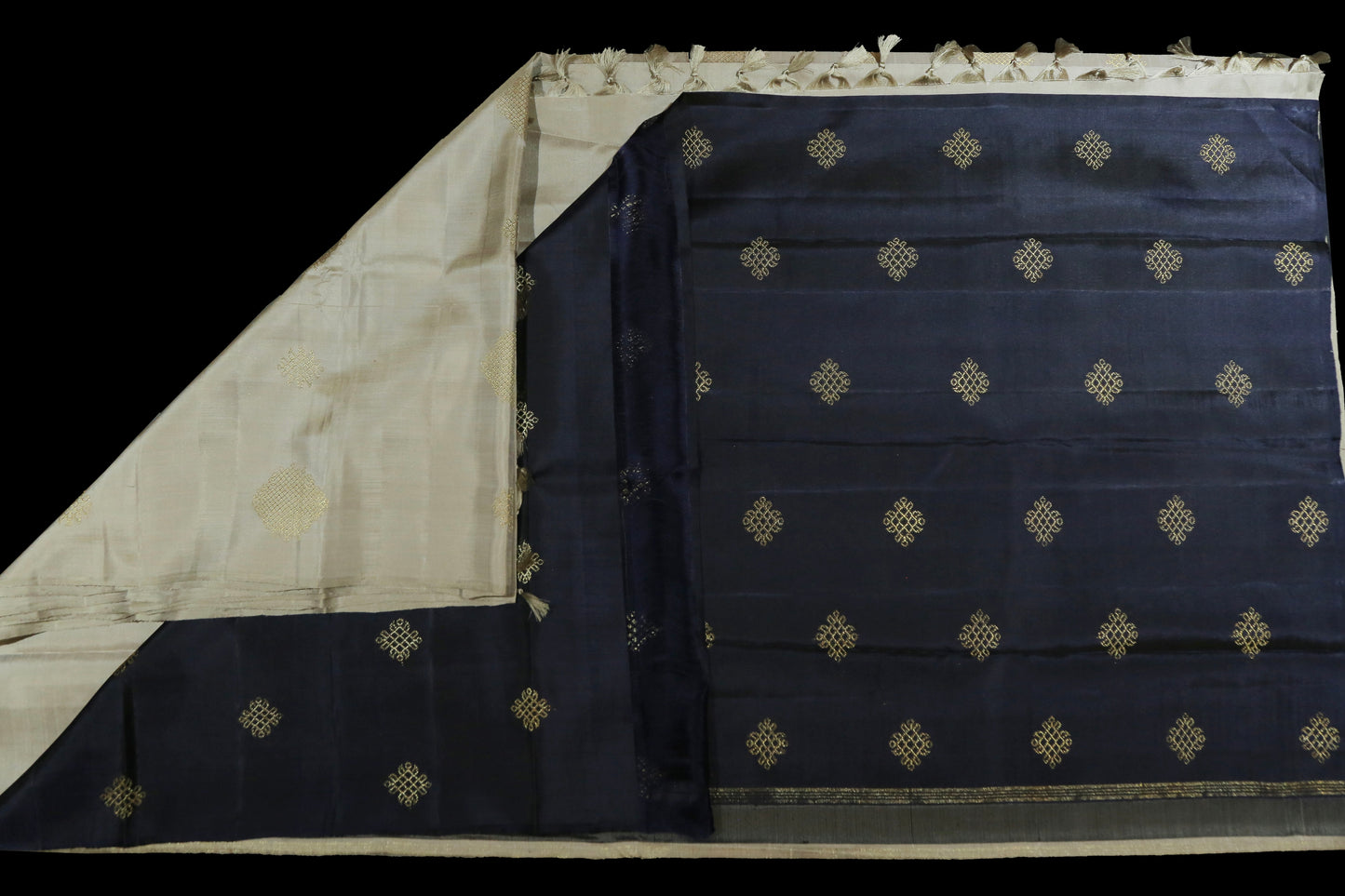 Beije and blue kolam saree