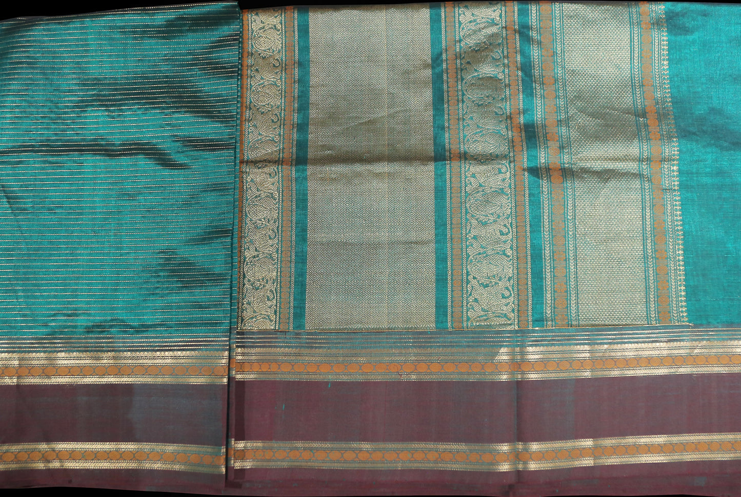 Green with brown gap border