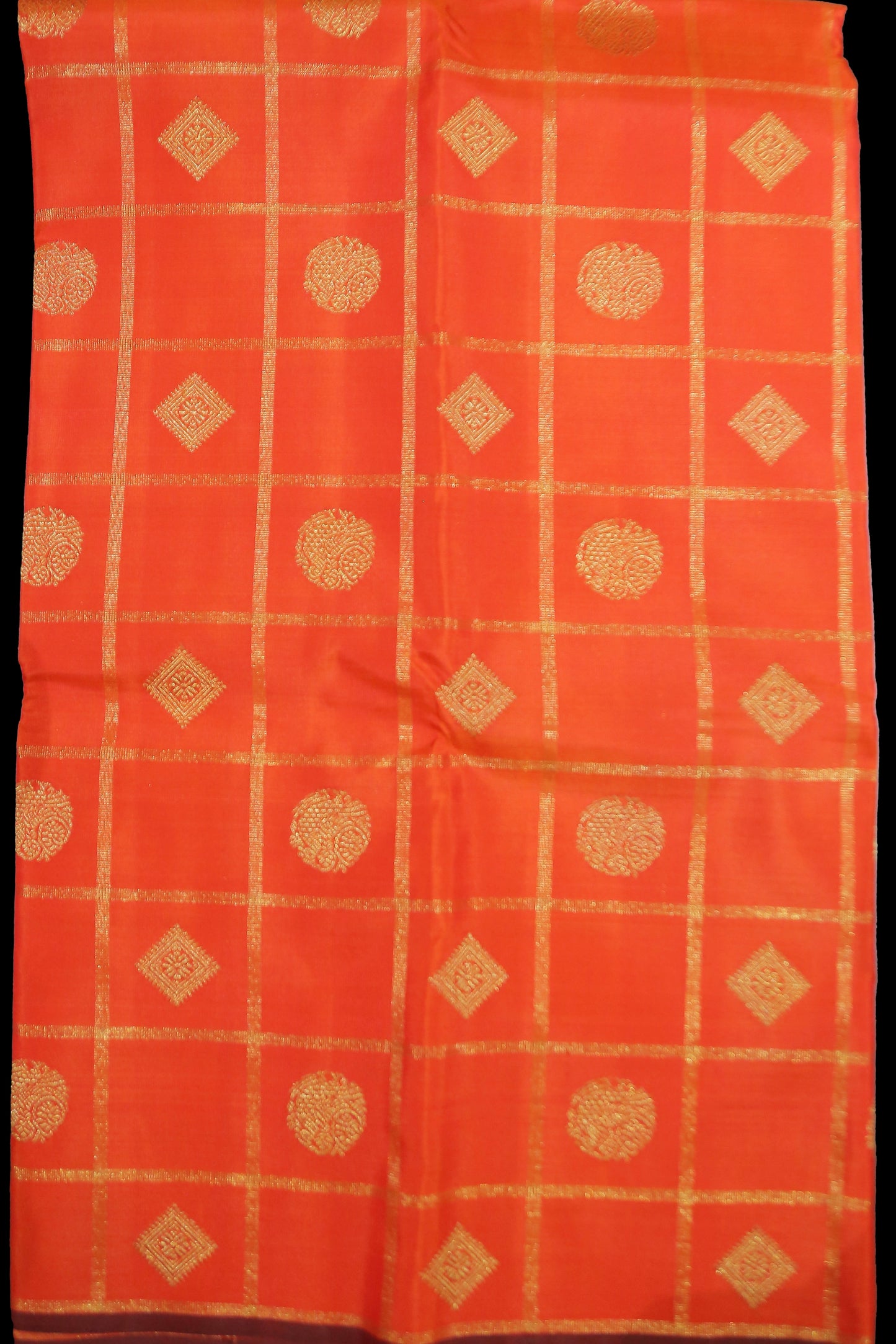 Fanta orange with green