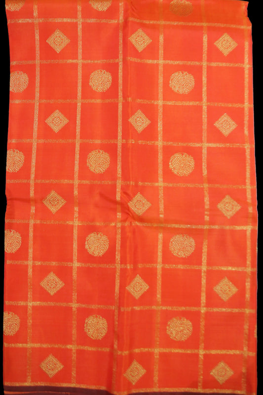 Fanta orange with green