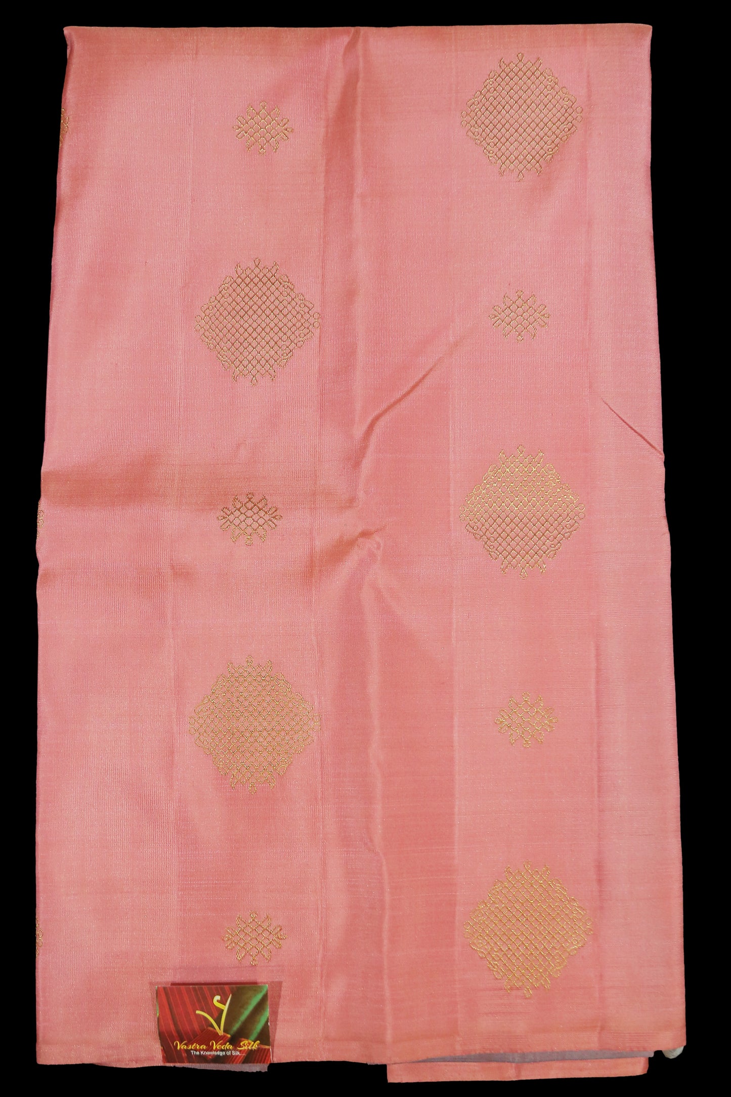 Onion pink kolam saree