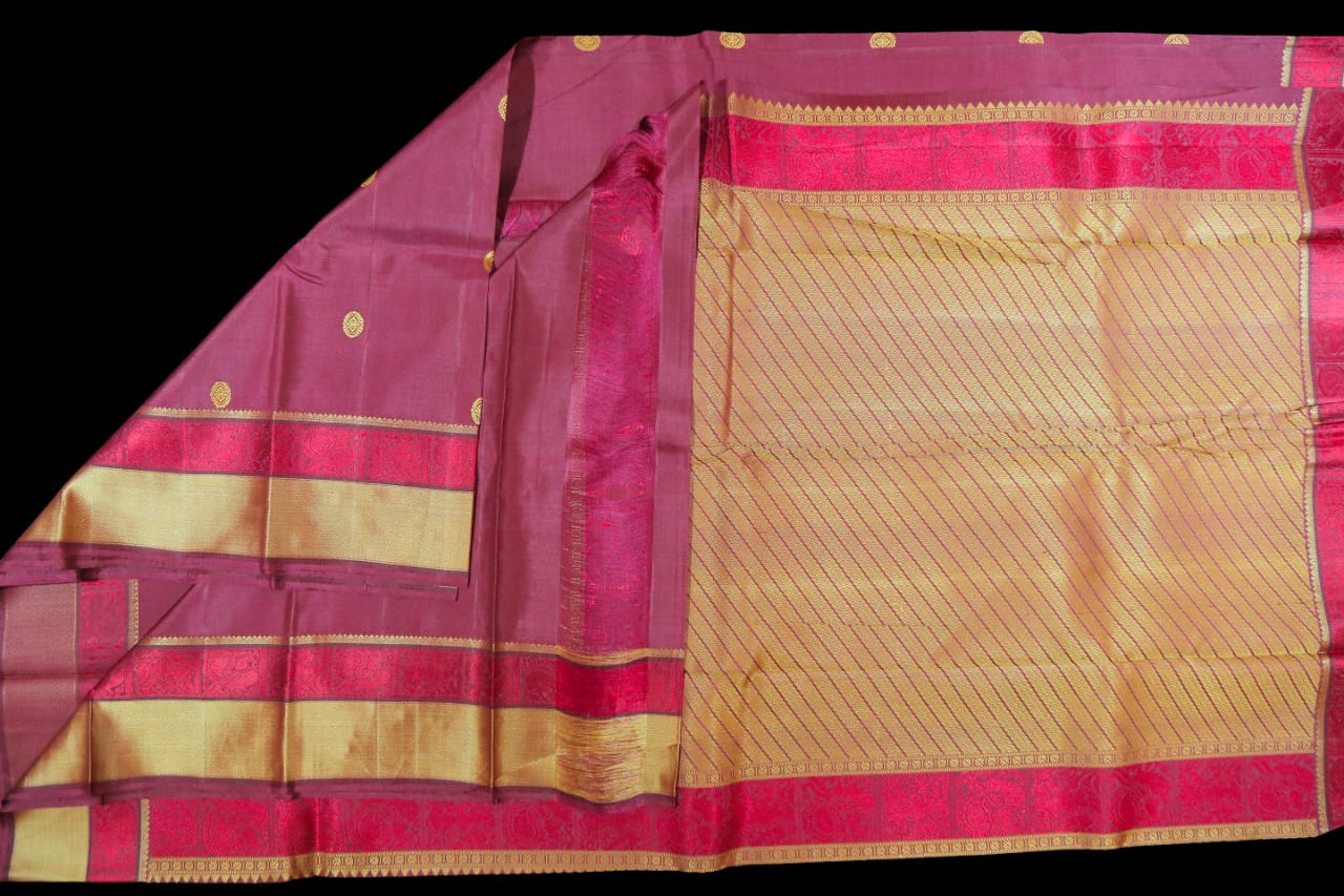 Meroon thread work saree