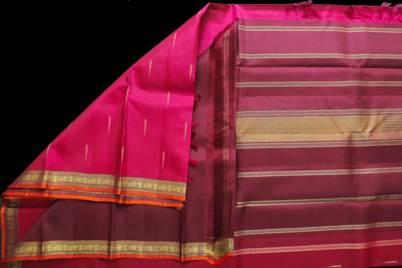 Meroon eith small border