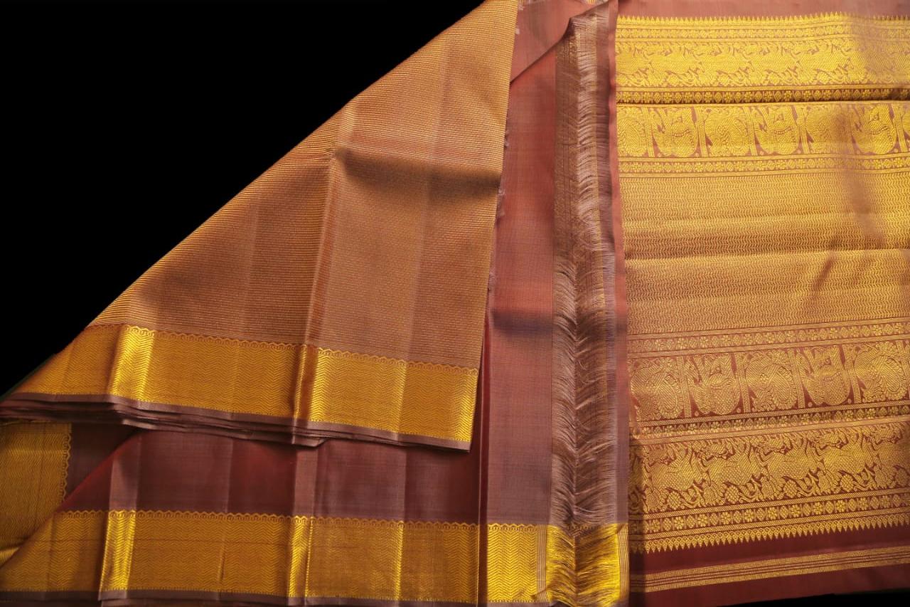 Vairavoosi Mauve shade saree